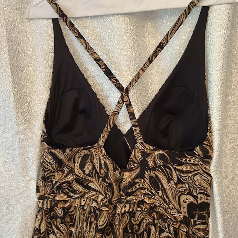Elegant Brown Paisley Pleated Maxi Dress - Picture 6 of 10